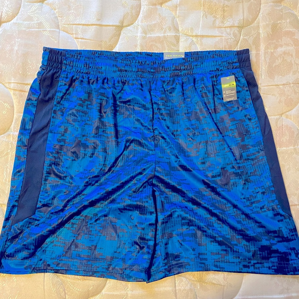 New!!!! DryTek men’s athletic shorts XXL from Tek Gear